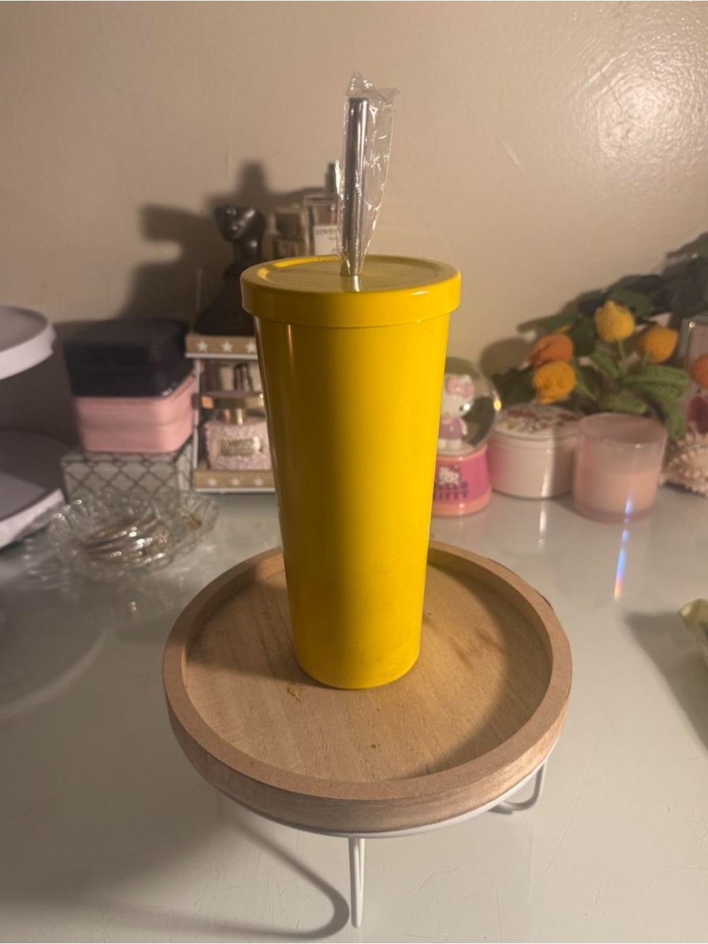 Brand-New Yellow Tumbler Cup with Metal Straw